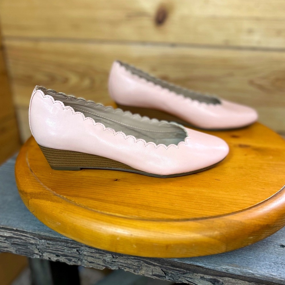 ❄️3/$30 A2 by Aerosoles Pink Scalloped Wedge Pumps Shoes Womens Size 6